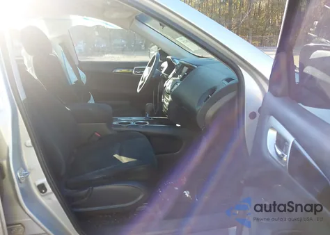 2015 Nissan Pathfinder S from USA, damaged, VIN 5N1AR2MN6FC668139